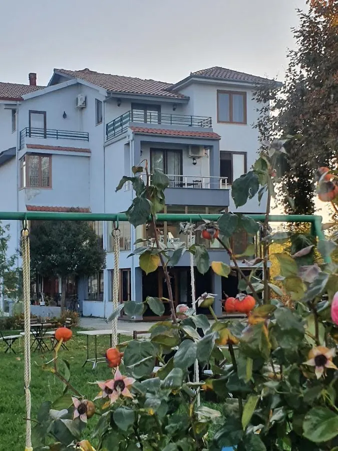 Hotel Tirona Tushemisht