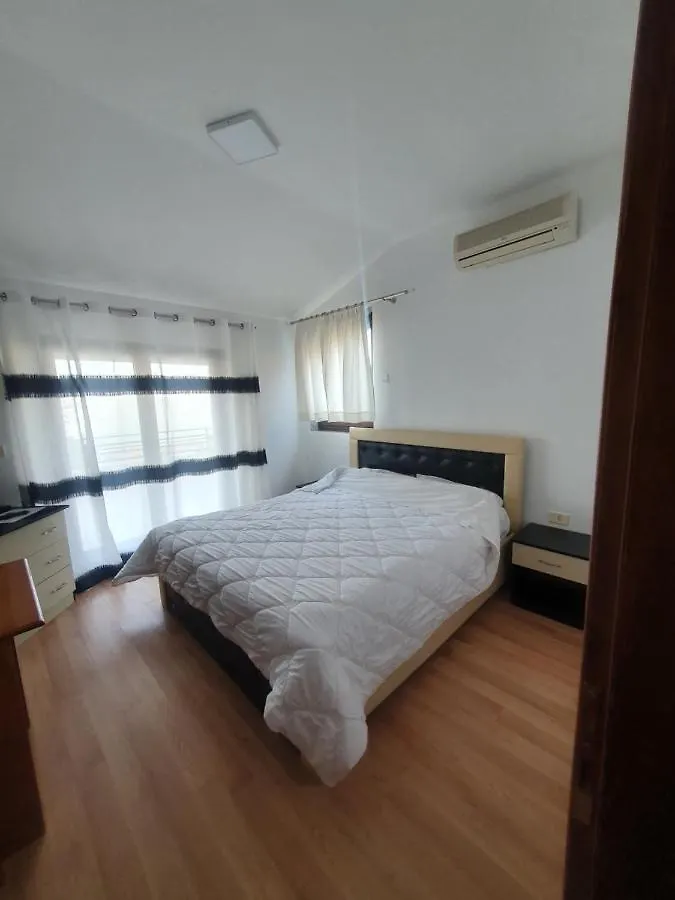 Hotel Tirona Tushemisht 3*,  Albania